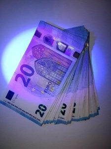 Buy Counterfeit €20 Online